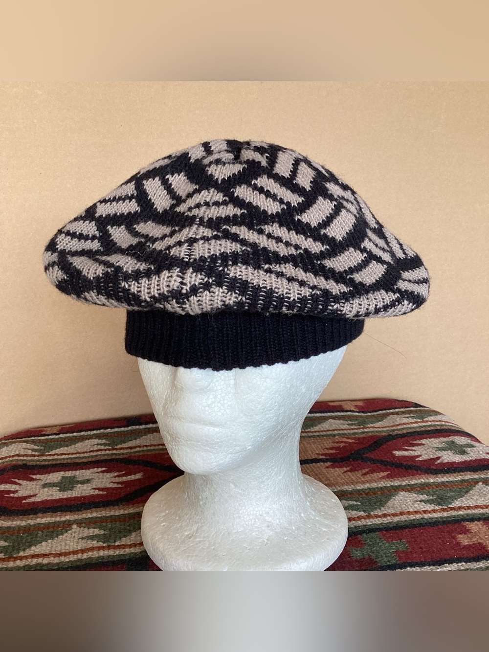 Vintage Anne Klein II Aris knitted beret hat